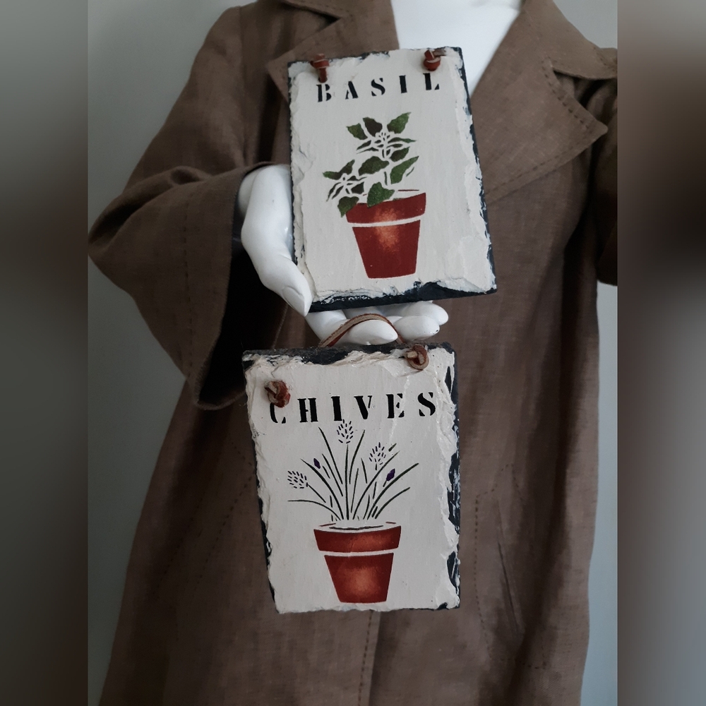 Herb Garden Wall Plaques with Basil and Chives